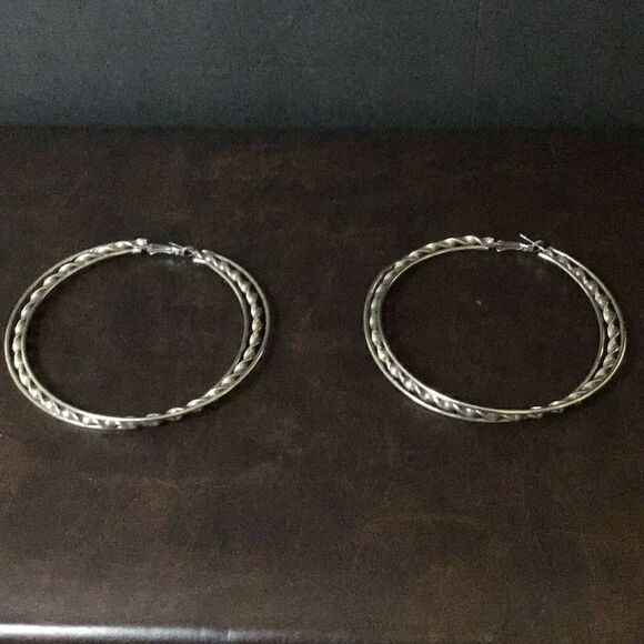 Big a!! Tri strand vintage hoop earrings - Picture 1 of 2